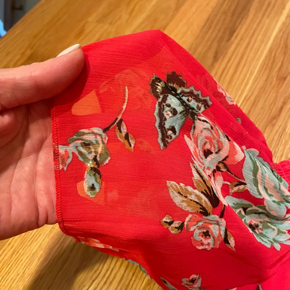 BNWOT-Off the shoulder top - Picture 4 of 4